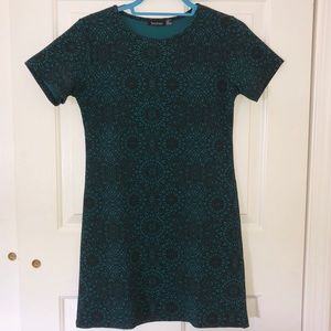 Dark patterned short sleeve dress